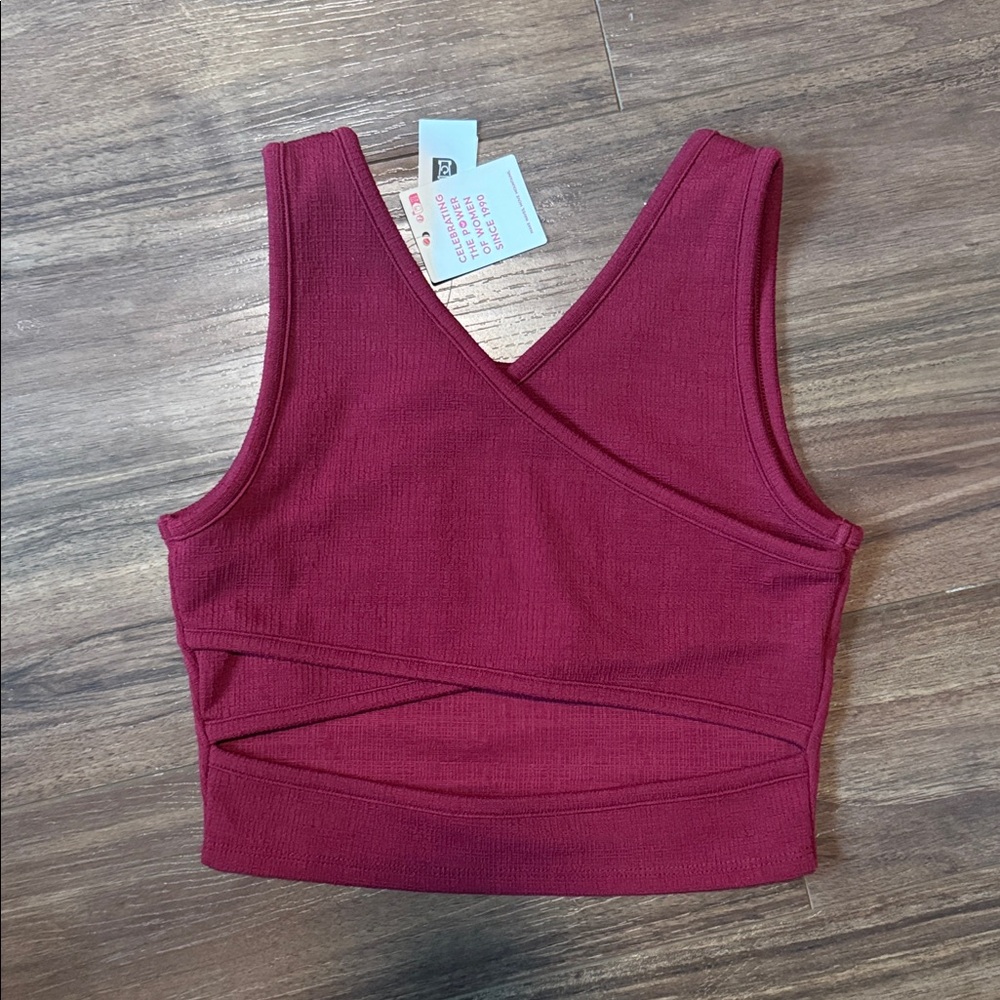 Cross back tank - Picture 2 of 2